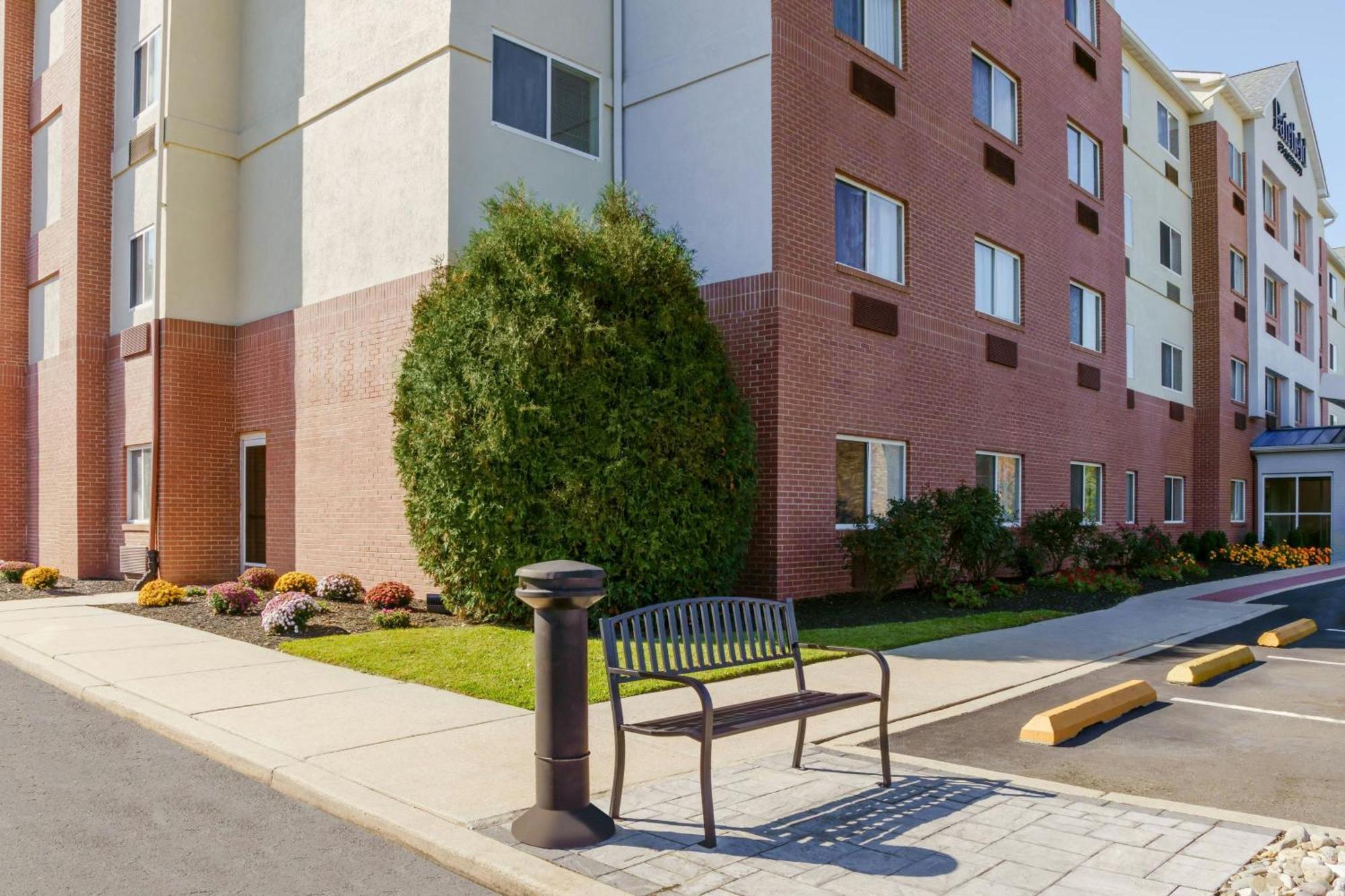 Fairfield Inn Philadelphia Airport Exterior photo